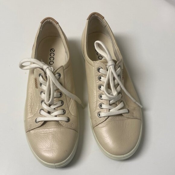 ECCO Soft 7 Women’s Beige Sneakers - Picture 1 of 8